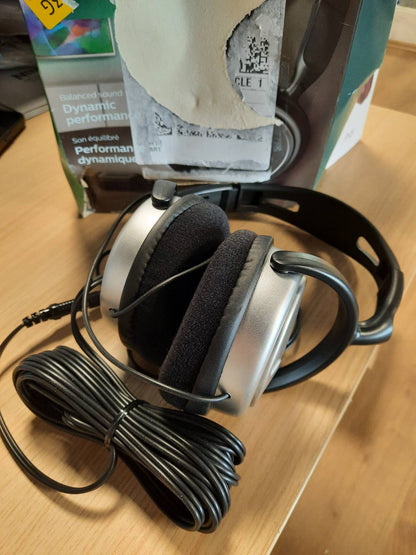 296062 - PHILIPS Kufje për televizor Audio HiFi TV SHP2500/10, Izolim zhurmash, Kabllo ekstra e gjatë 6 m, Argjend/E zezë