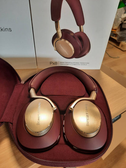 295464 - BOWERS & WILKINS Kufje Pa Tel PX8, Anulim Zhurme, Bluetooth 5.0, Karikim i Shpejtë, 30 Orë Dëgjim me Rezolucion të Lartë, Mikrofon i Integruar - Royal Burgundy