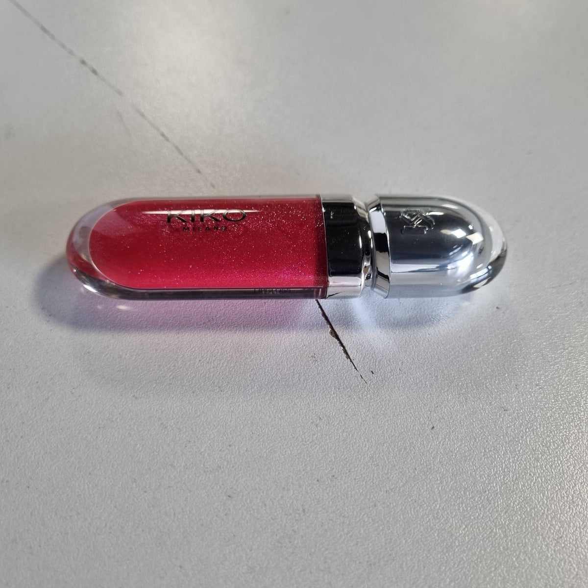 302437 - KIKO MILANO Shkëlqyes buzësh 3D Hydra Lipgloss 10 – ushqyes me efekt 3D, (1 pako)