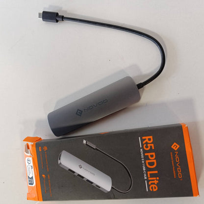 295304 - NOVOO Qendër USB-C në HDMI 5-në-1 për 4K, Përshtatës MacBook – Dok USB-C me Portë USB-C PD 100W, USB 3.0, 2 USB 2.0, Kompakt, i Lehtë
