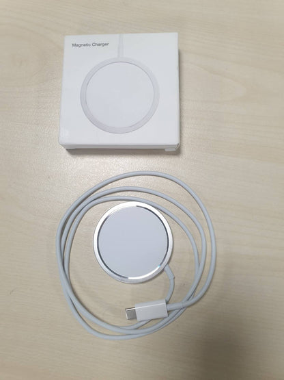 267414 - CASE LOGIC - MagSafe Power Bank 2024, Apple MFi Certified, Karikues pa tel portativ 15W për iPhone 15/14/13/12/11/Pro/Plus/Pro Max/Mini
