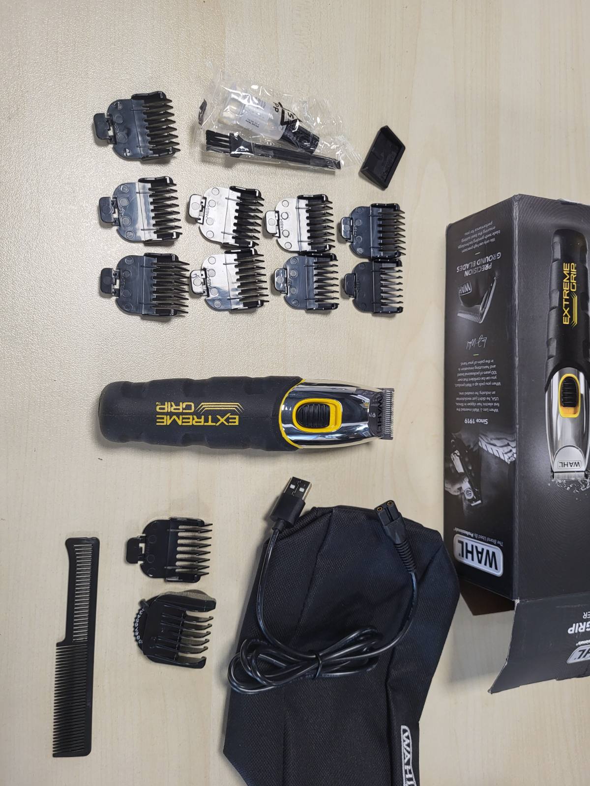 292890 - WAHL Extreme Grip, Makinë prerëse mjekre për meshkuj, pa tel, set kujdesi për mjekër, tehe precize