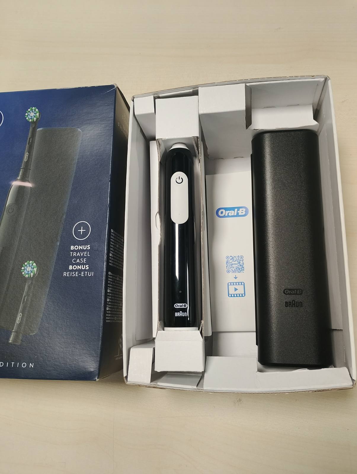292760 - ORAL-B Furçë dhëmbësh elektrike lëkundëse Pro 3 3500, sensor presioni, modalitet zbardhues, 2 koka furçe zëvendësuese, 1 karikues, e zezë