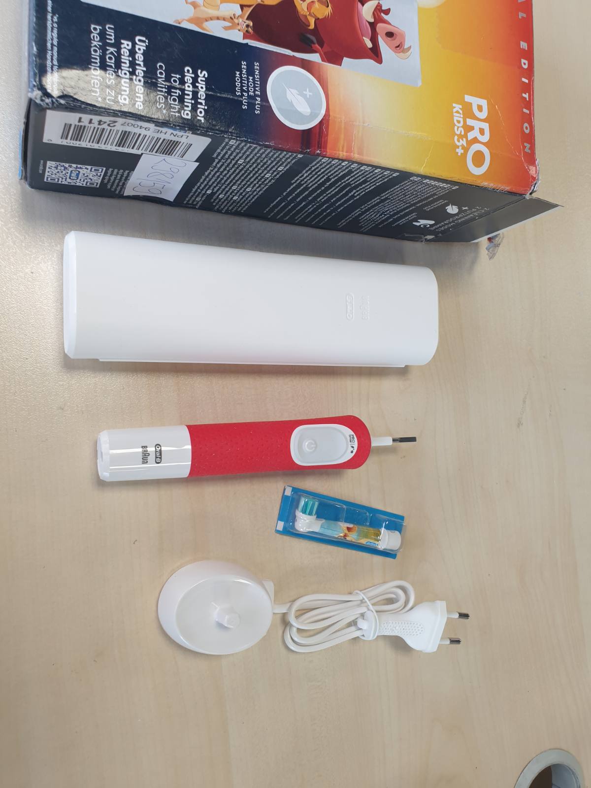 298159 - ORAL-B Furçë dhëmbësh elektrike Pro Kids 3+ The Lion King për fëmijë, e bardhë/e kuqe
