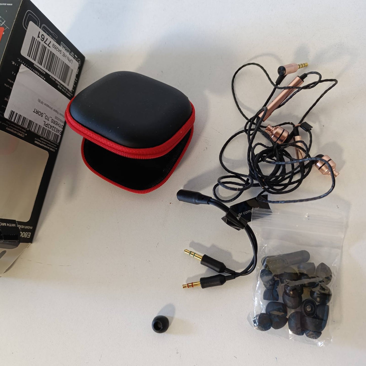 272852 - SOUNDMAGIC Kufje E80 me izolim zëri, të lidhura me mikrofon, të veshura me bakër