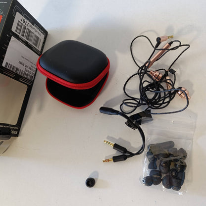 272852 - SOUNDMAGIC Kufje E80 me izolim zëri, të lidhura me mikrofon, të veshura me bakër