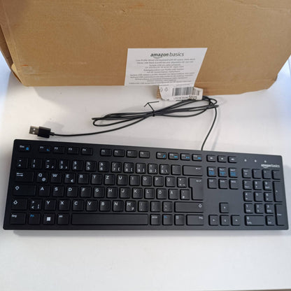 296182 - AMAZON BASICS Tastierë me paraqitje gjermane, e sheshtë, me kabllo USB, e zezë mat