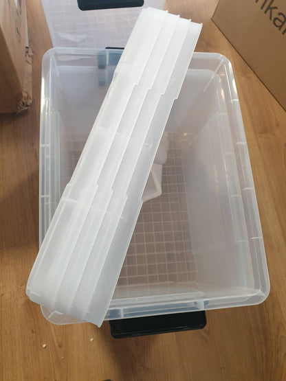 187156 - CETOMO Kutia e Plastikës për Ruajtje 45L x 4, Organizues me Kapak dhe Doreza, Kontejner Transparent i Stivueshëm dhe i Qëndrueshëm për Shtëpi dhe Zyrë - Pako prej 4