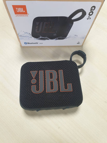 268001 - JBL Altoparlant portativ Go 4 në të zezë, Bluetooth me JBL Pro Sound, bas të thellë, funksion Playtime Boost, I papërshkueshëm nga uji dhe pluhuri, Kohëzgjatje 7 orësh loje