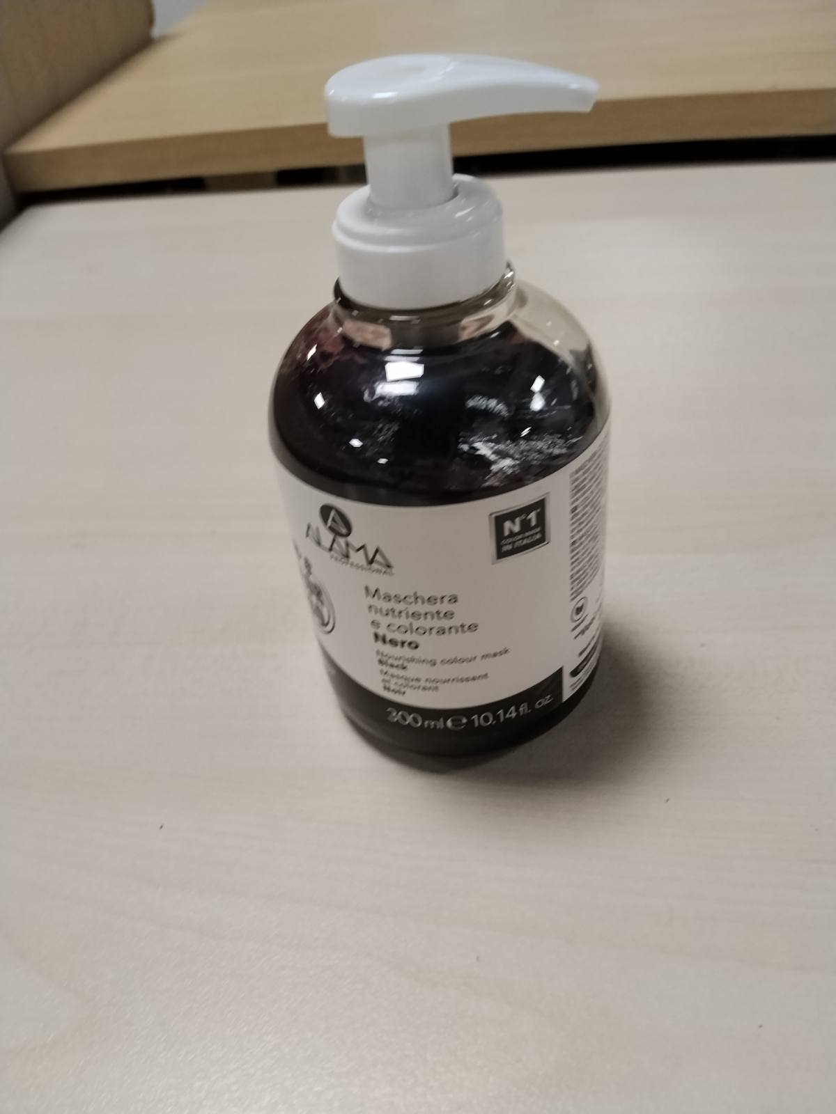 312433 - MASKË me Ngjyrë të Zezë Alama Professional SOS Color&Go, Ushqyese, Rigjallëruese, Reflektuese dhe Tonifikuese për Flokë Natyralë, të Lyer dhe të Theksuar, 300 ml