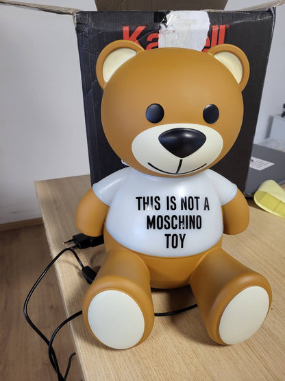 217051 - Moschino nga Jeremy Scott
