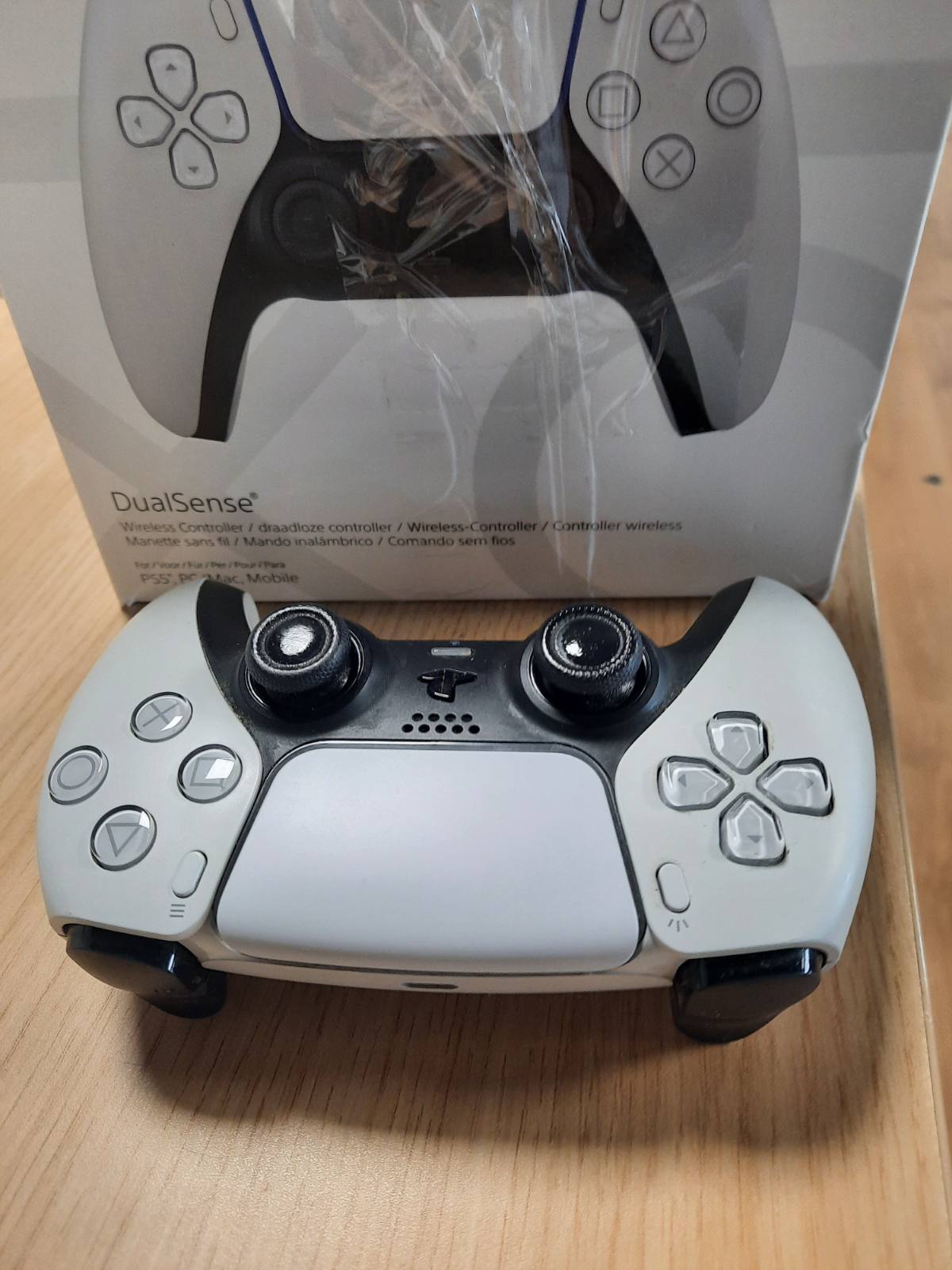 292415 - PLAYSTATION 5 - Kontrolluesi pa tel DualSense, Bluetooth, 300g, Material: Plastikë