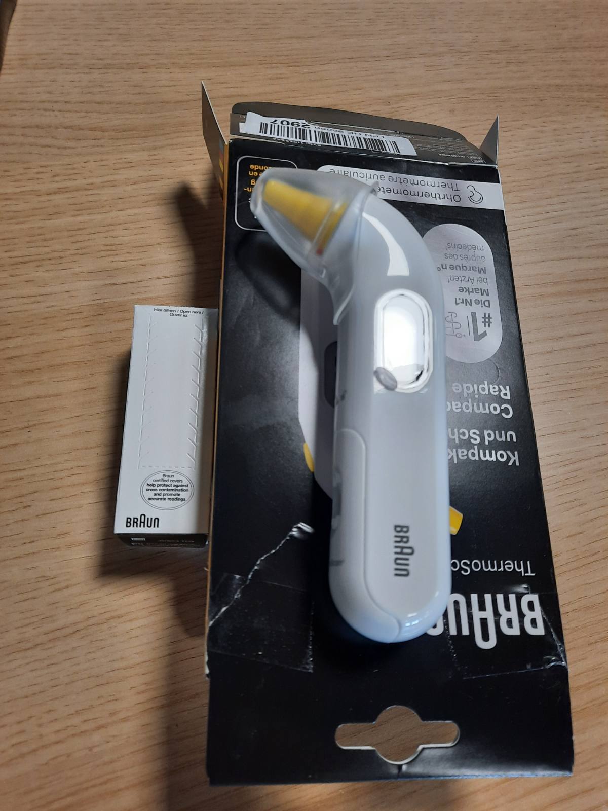303078 - BRAUN Termometër veshi ThermoScan 3, matje e shpejtë 1 sekondë, tregues i dëgjueshëm i temperaturës, ekran dixhital, i përshtatshëm për foshnje dhe fëmijë, model IRT3030