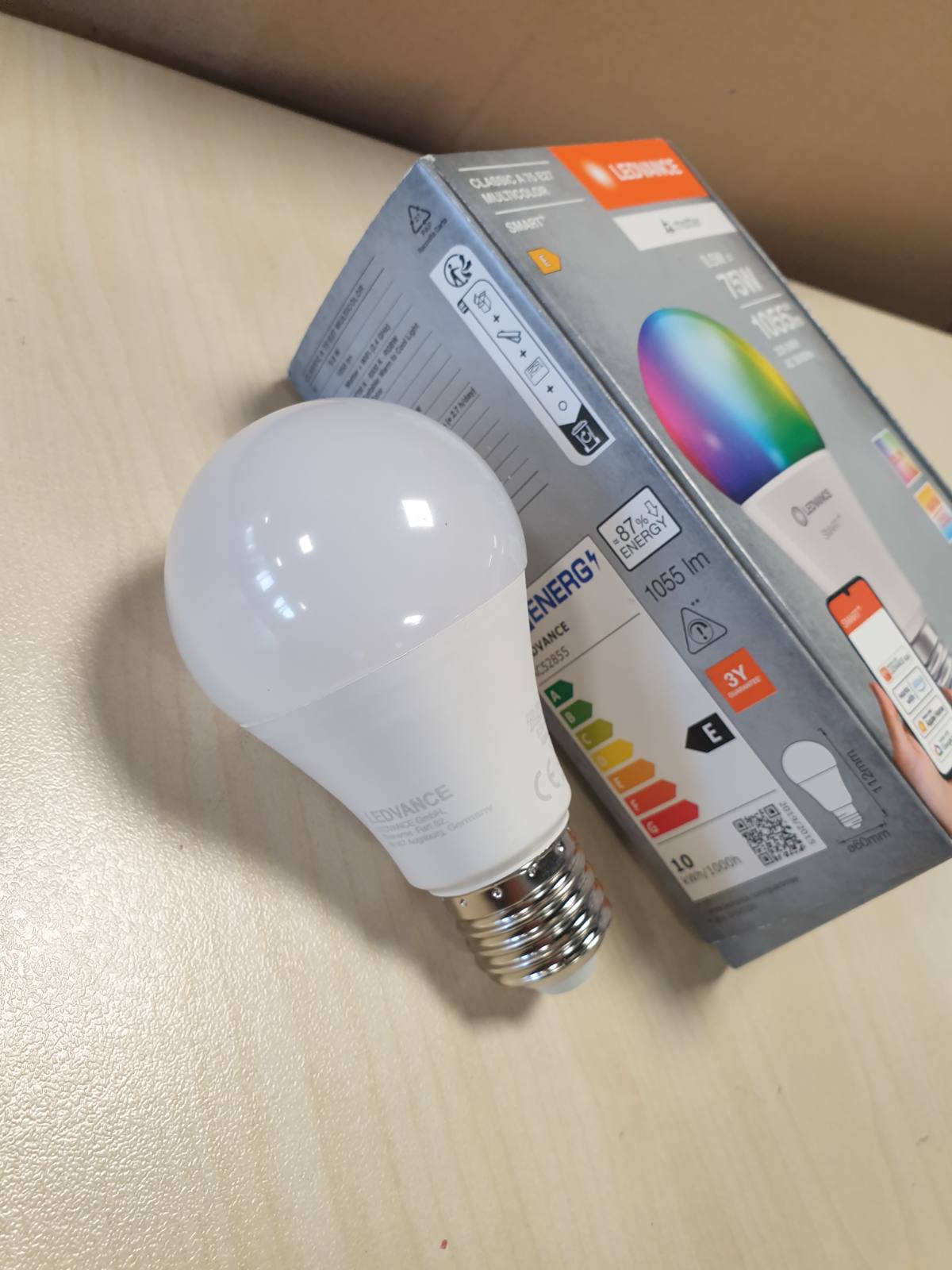 198147 - LEDVANCE Llambë SMART+ LED Matter, Ngjyra e Bardhë me Optikë Frosted, 9.5W, 1055LM, E27, e pajtueshme me Google, Alexa, Apple, Kontroll Zëri, jetëgjatësi 20,000 orë, Pako Prej 1