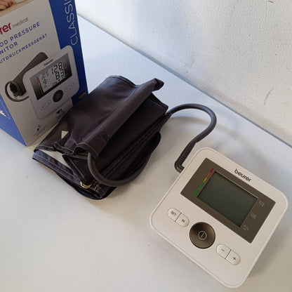 293376 - BEURER Monitor tensioni i gjakut BM 27 për krahun e sipërm, kontroll i përshtatshmërisë së manshetës, i validuar klinikisht, manshetë për 22-42 cm, tregues rreziku, zbulim i aritmisë, transferim i të dhënave në Apple Health