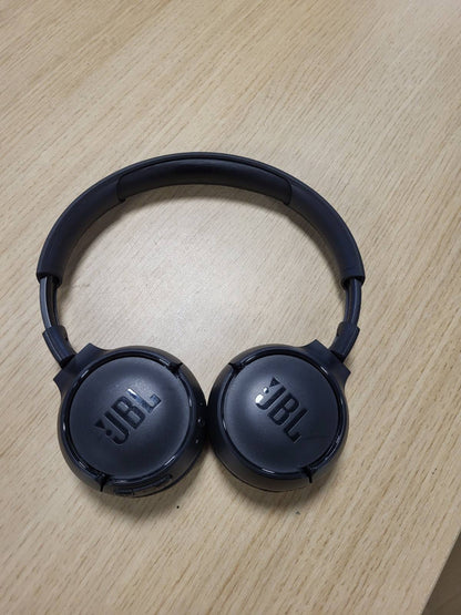 276451 - JBL Tune 510 BT – Kufje Bluetooth On-Ear – Të zeza – Kufje të palosshme me funksion pa duar – Të pajtueshme me asistentë zanorë – Jetëgjatësi e gjatë e baterisë deri në 40 orë