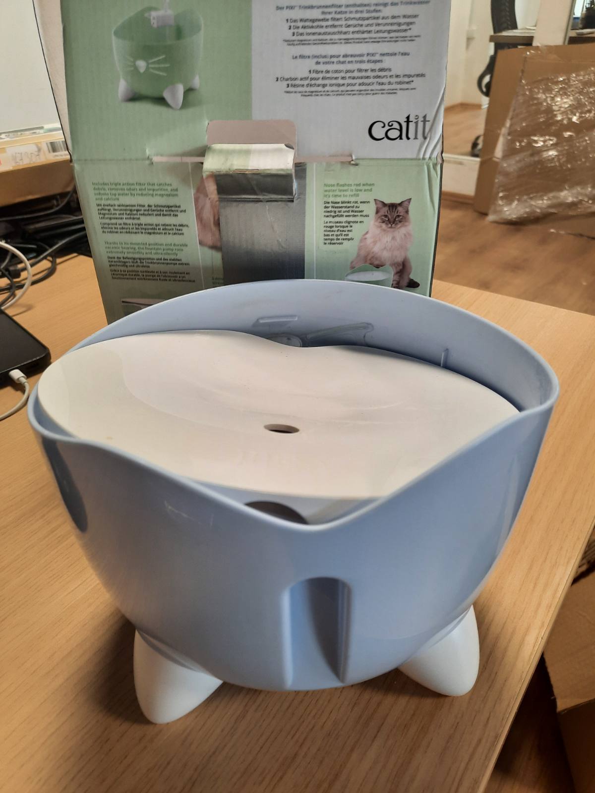 240088 - CATIT Pixi - Shatërvan për Mace me Kapacitet 2.5L, Ngjyra Blu