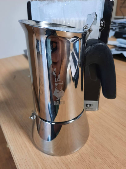 213947 - BIALETTI Makinë kafeje Venus, Dorezë kundër djegies, e përshtatshme për induksion, 4 filxhanë (170ml)