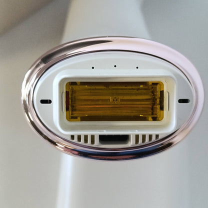300206 - BRAUN Smart IPL 7 Skin i·expert – Pajisje IPL për heqjen e qimeve, heqje të përhershme dhe pa dhimbje të qimeve në shtëpi – përfshirë aplikacion falas, kuti, makinë rroje Venus, 4 aksesorë inteligjentë – PL7387, e bardhë/e artë rozë