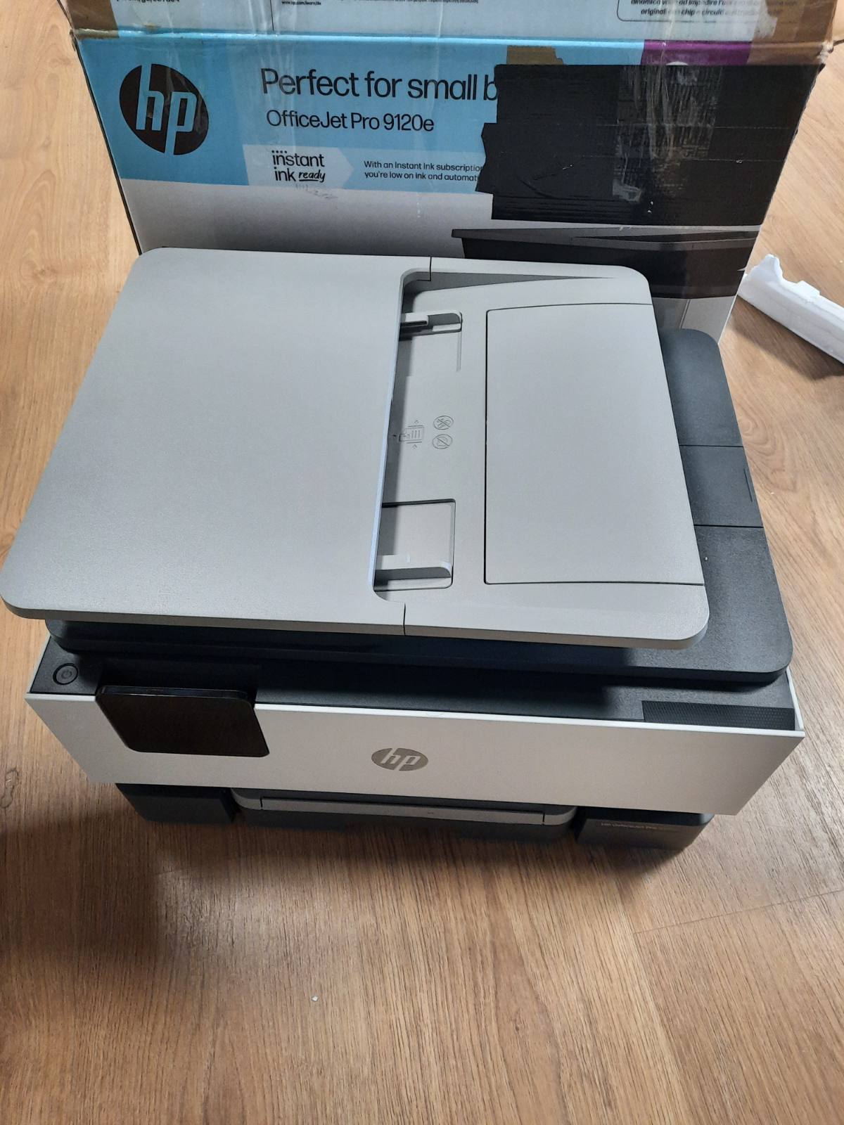 255014 - HP - Printeri OFFICEJET PRO 9120E 403X8B, Shumëfunksional me Ngjyra A4, Dupleksim Automatik, 22 faqe/min, Wi-Fi, 3 Muaj Bojë e Menjëhershme e Përfshirë, Gri