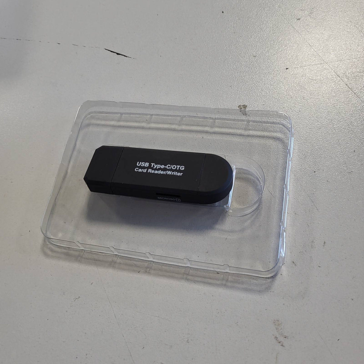 320633 - LEXUES KARTASH SD Vanja, Përshtatës Karte Micro SD 3-në-1 për SD, SDHC, SDXC, MicroSD, i pajtueshëm me iPhone 16/15, MacBook Pro/Air, iPad Pro, Telefona të Mençur (USB Lloji A dhe Lloji C, Mikro-USB)