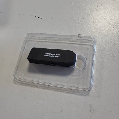 320633 - LEXUES KARTASH SD Vanja, Përshtatës Karte Micro SD 3-në-1 për SD, SDHC, SDXC, MicroSD, i pajtueshëm me iPhone 16/15, MacBook Pro/Air, iPad Pro, Telefona të Mençur (USB Lloji A dhe Lloji C, Mikro-USB)
