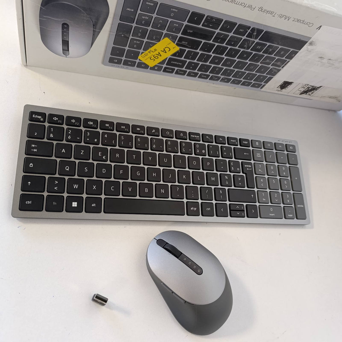 295084 - DELL Tastierë dhe Maus Pa Tel KM7120W - Frëngjisht (AZERTY)
