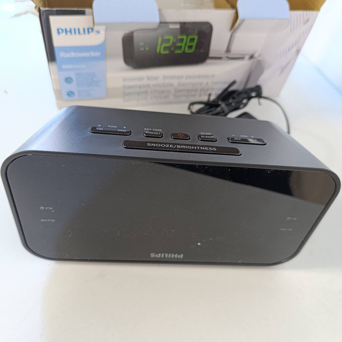295862 - PHILIPS Orë alarmi Audio TAR3306, me radio dhe ekran të madh, alarm të dyfishtë, kohëmatës gjumi, funksion shtyrjeje