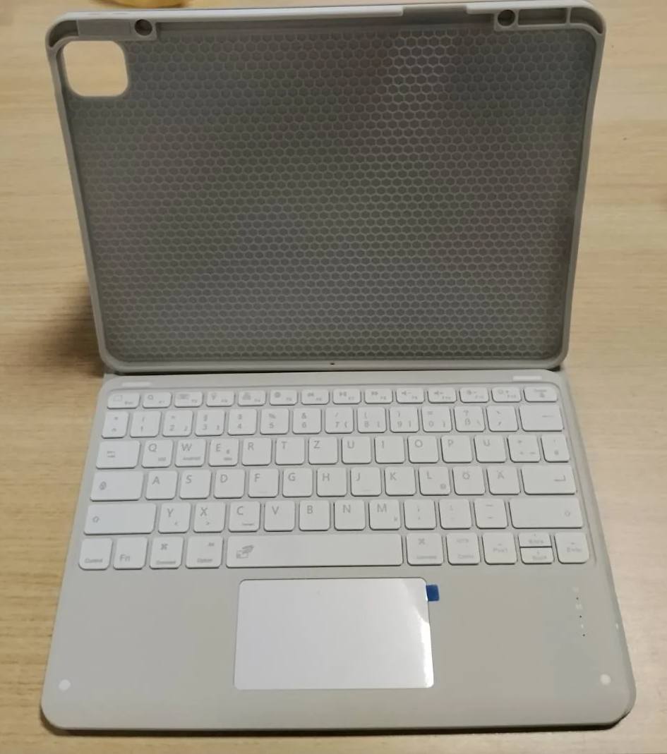 295642 - KUTI VOBAFE ME TASTIERË PËR IPAD AIR 13 INÇ M4 M3 M2 (2026/2025/2024), IPAD PRO 12.9 INÇ (GJENERATA E 3-TË, E 4-TË, E 5-TË, E 6-TË), TASTIERË QWERTZ, TRACKPAD ME SHUMË PREKJE, NDRICIM PRAPA ME 7 NGJYRA, ME MBAJTËSE STILOLAPSI, GRI E ÇELËT