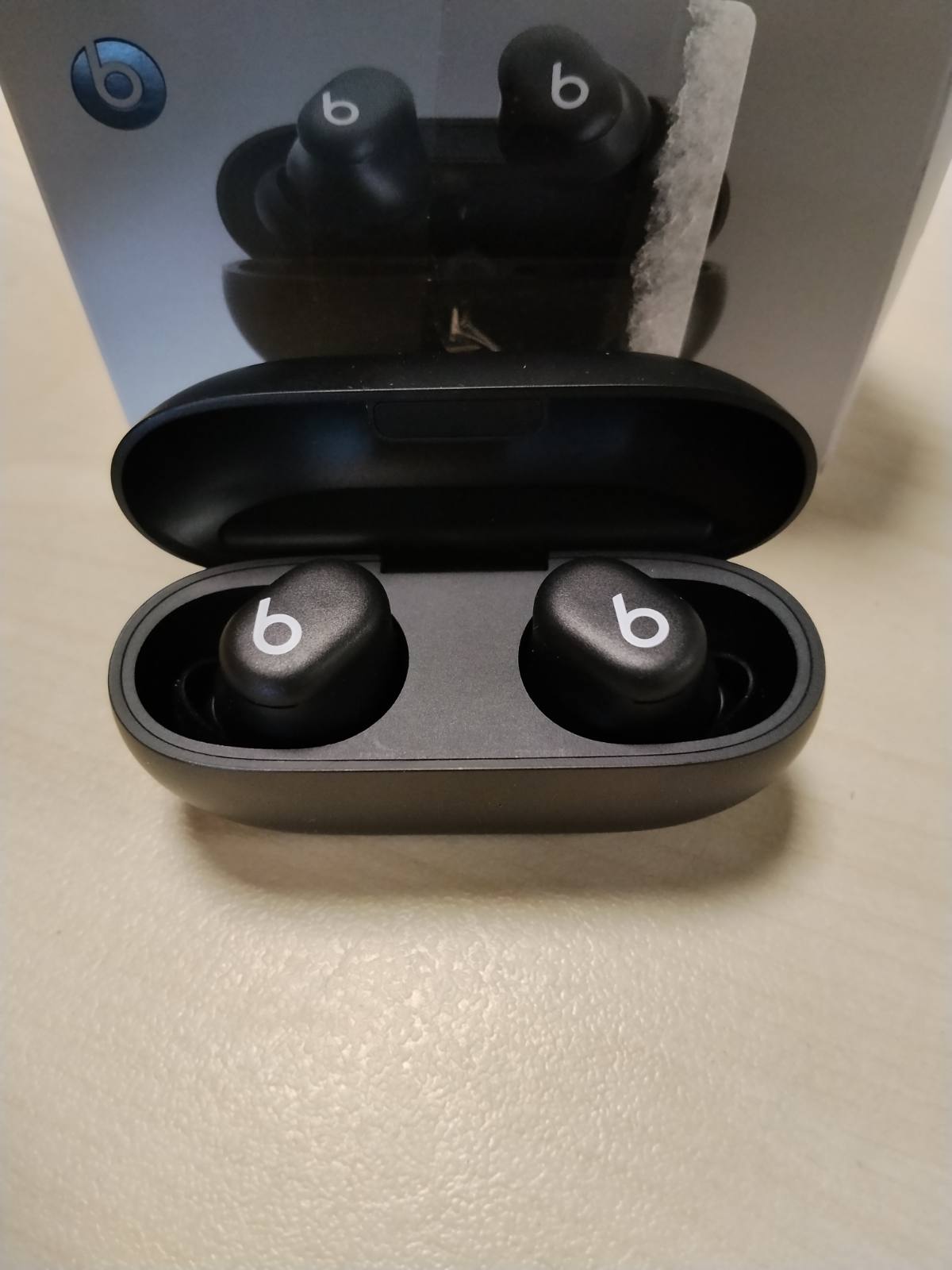 299054 - BEATS Solo Buds - Kufje Bluetooth pa tel, Jetëgjatësi baterie 18 orë, I pajtueshëm me Apple dhe Android, Mikrofon i integruar - E zezë mat