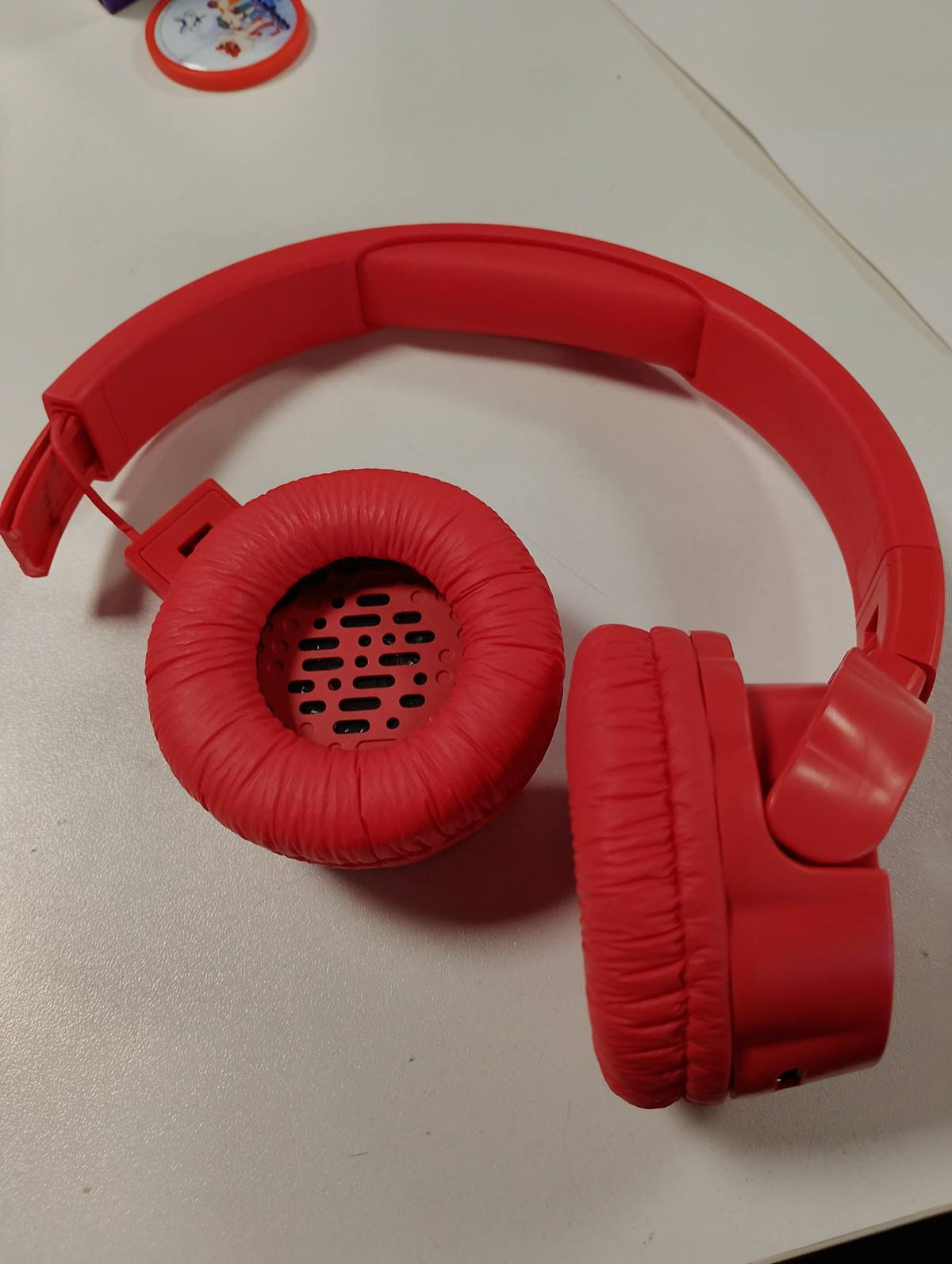 299023 - COOKIE Premium Set fillestar për kufje Red, përfshirë fasule të kuqe cookie, 3 çipa audio Disney, për fëmijë