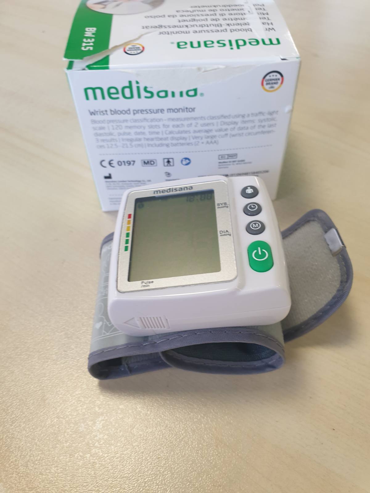 298370 - MEDISANA - BW 315 Monitor i tensionit të gjakut për kyçin e dorës, Monitor i tensionit të gjakut dhe pulsit