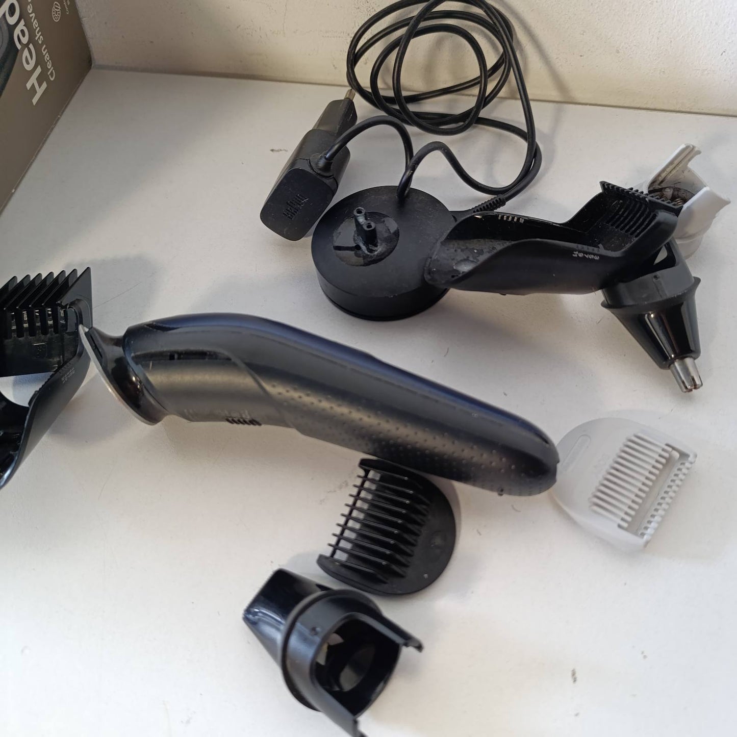 274955 - Kit shumëfunksional Braun MGK3045 i zi/blu, prerës preciz 7-në-1 për mjekër dhe stilim flokësh