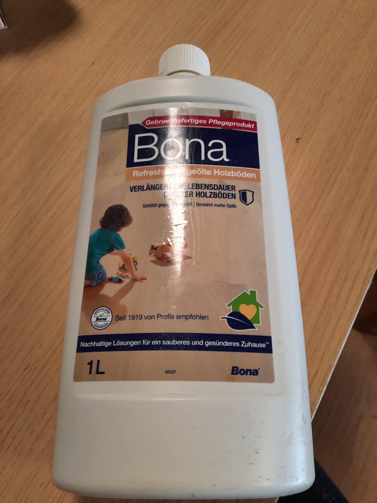 303070 - BONA REFRESHER 1L, vaj për kujdesin e dyshemeve druri të lyer me vaj