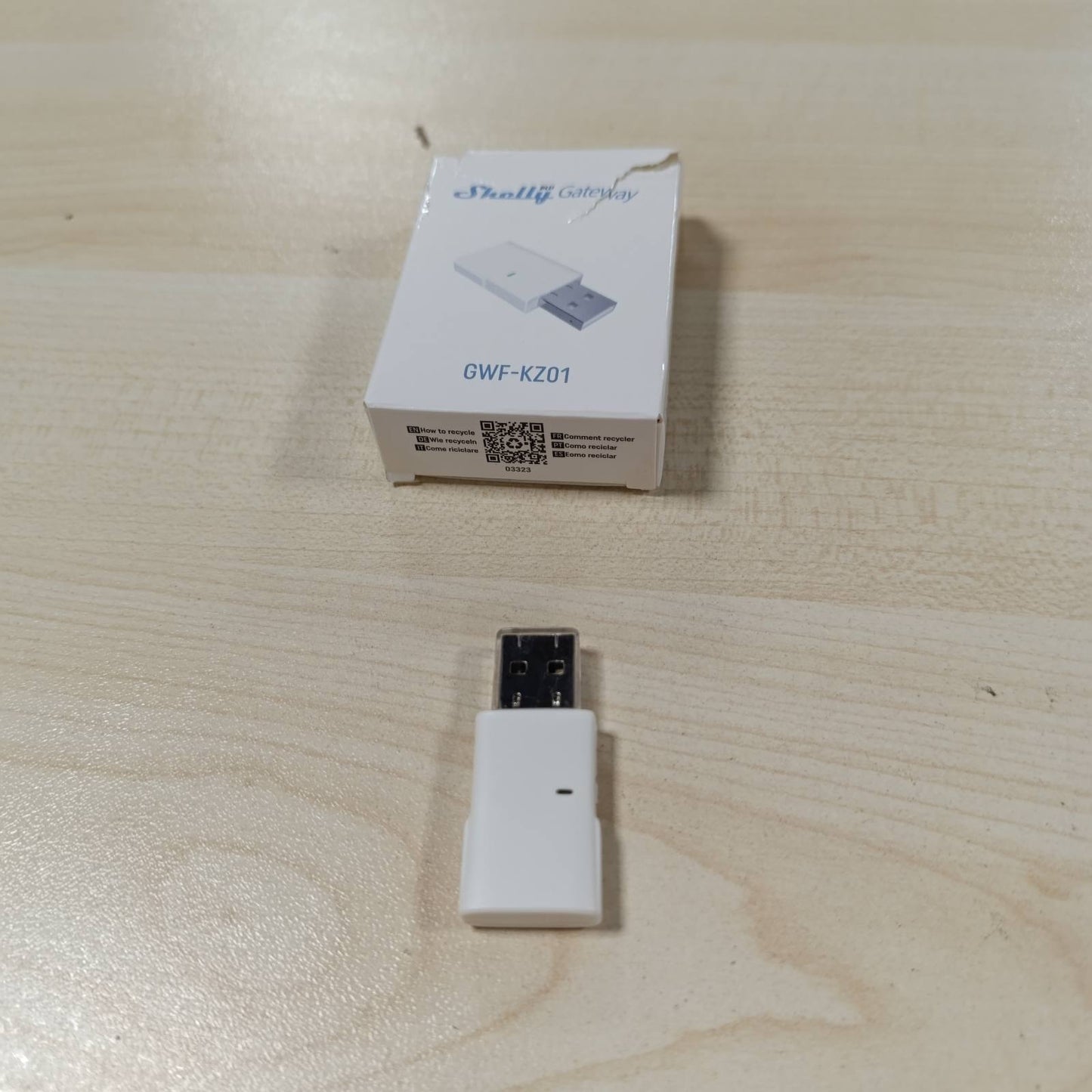 276844 - SHELLY Porta e Gjurmëve BLU | Bluetooth Wi-Fi | Dongle USB-A | Automatizimi i Shtëpisë | I pajtueshëm me Alexa dhe Google Home | Aplikacioni iOS dhe Android | Pa tel | Përsëritës Wi-Fi | Nuk kërkohet qendër