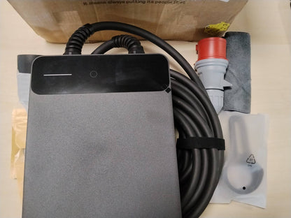 295275 - Stacion karikimi për automjete elektrike 22kW i kontrolluar nga aplikacioni [6-32A, trefazor] Kuti muri 22kW me kabllo 12.5m të tipit 2, RFID, Stacion karikimi me RCD të tipit B dhe IP54 për E-208 dhe BEV/PHEV të tjera, i zi