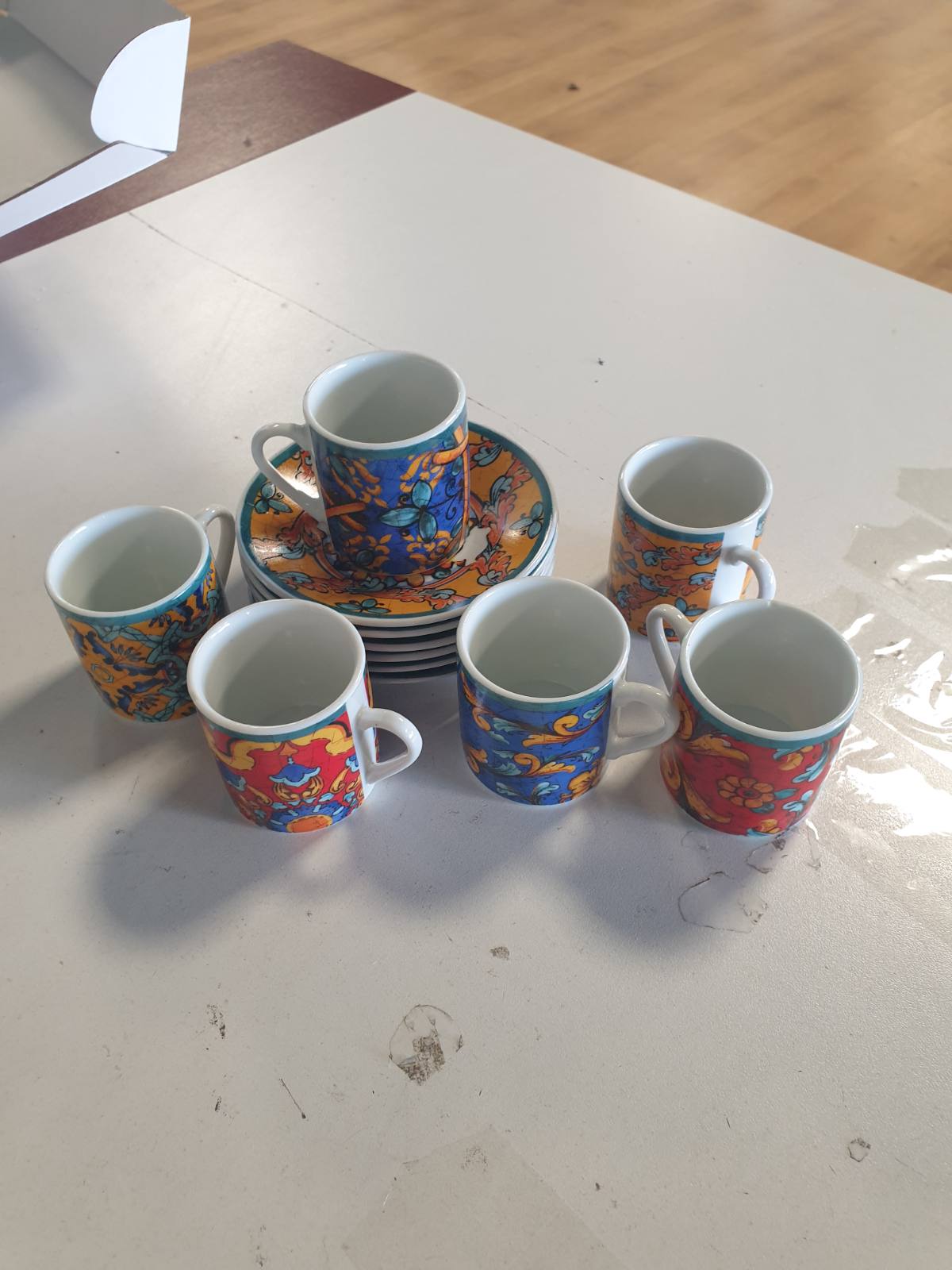 184564 - EXCELSA Set Porcelani me 6 Filxhanë dhe Pjata Kafeje Trinacria, Shumëngjyrësh