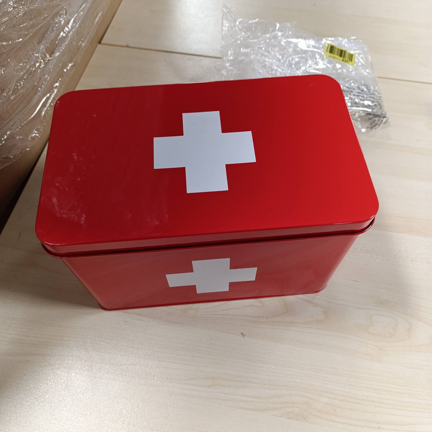 195873 - ZELLER 18116 Kutia e Barnave Metalike, e Kuqe, me Përmasa 32 x 19.5 x 20 cm, Kutia e Ndihmës së Parë, Ruajtja e Barnave, Farmaci Shtëpiake