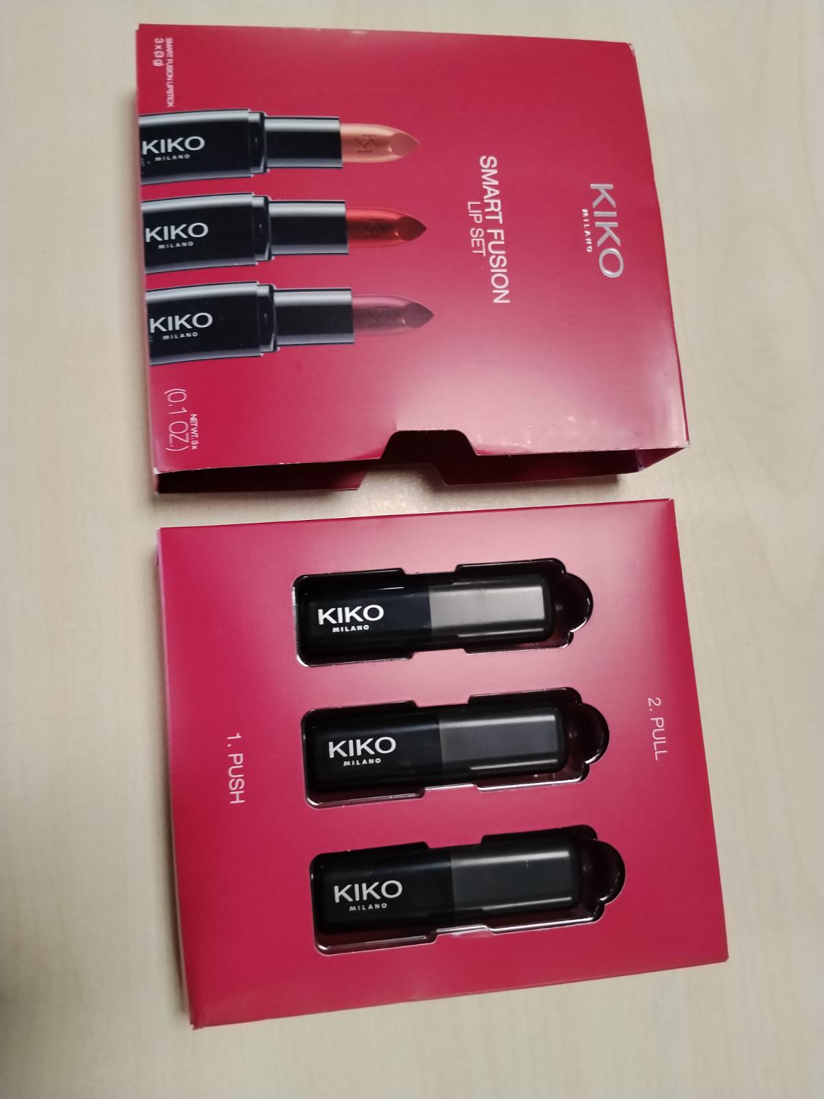 302182 - KIKO MILANO Set Buzësh Smart Fusion Lip Set 02, 3 Buzëkuq me Përfundim Shndritës