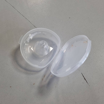 298760 - MEDELA Mbrojtëse për gjoksin Contact prej silikoni, 24 mm, 1 pako me 2 mburoja, Pa BPA