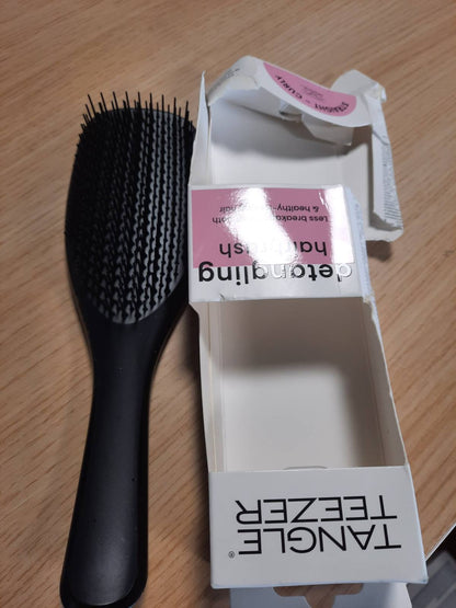 302403 - TANGLE TEEZER Furçë flokësh Ultimate Detangler – Për flokë të lagur dhe të thatë – Furçë për detajimin e flokëve – Qimet me dy nivele zvogëlojnë këputjen – E zezë