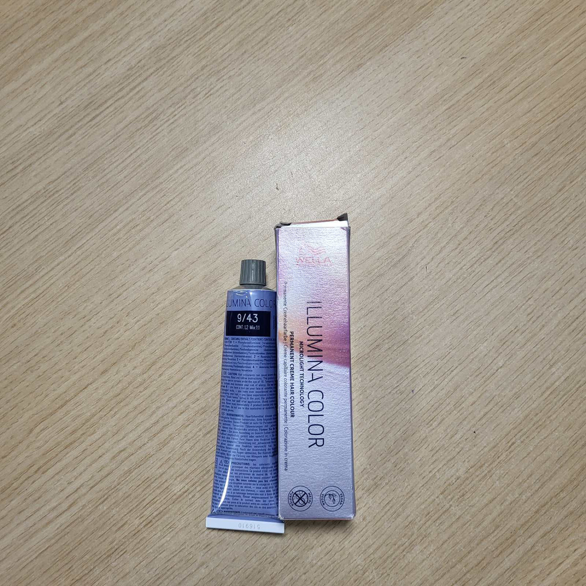 297531 - WELLA PROFESSIONALS Illumina Color – Ngjyrë flokësh vegane premium, e përhershme – 9/43 Bjonde e Çelët Bakri-Artë – 60 ml