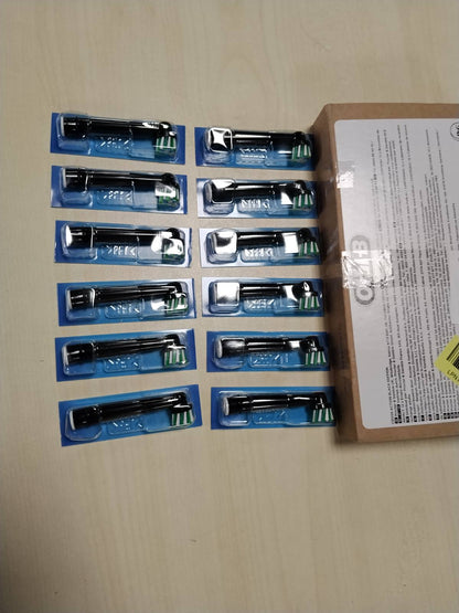 301946 - ORAL-B Koka Furçash Zëvendësuese PRO CrossAction, të Zeza, Pako me 12 Furça