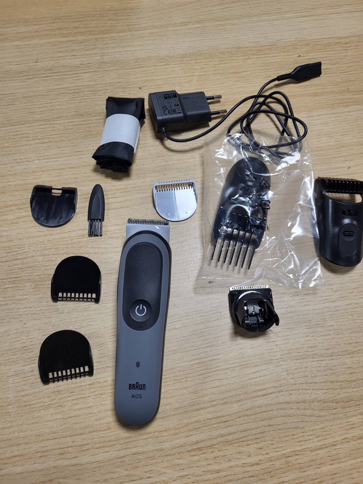 289499 - BRAUN Multigroom All-in-One AIO5545, Set 5 prerësesh 9-në-1, Grau