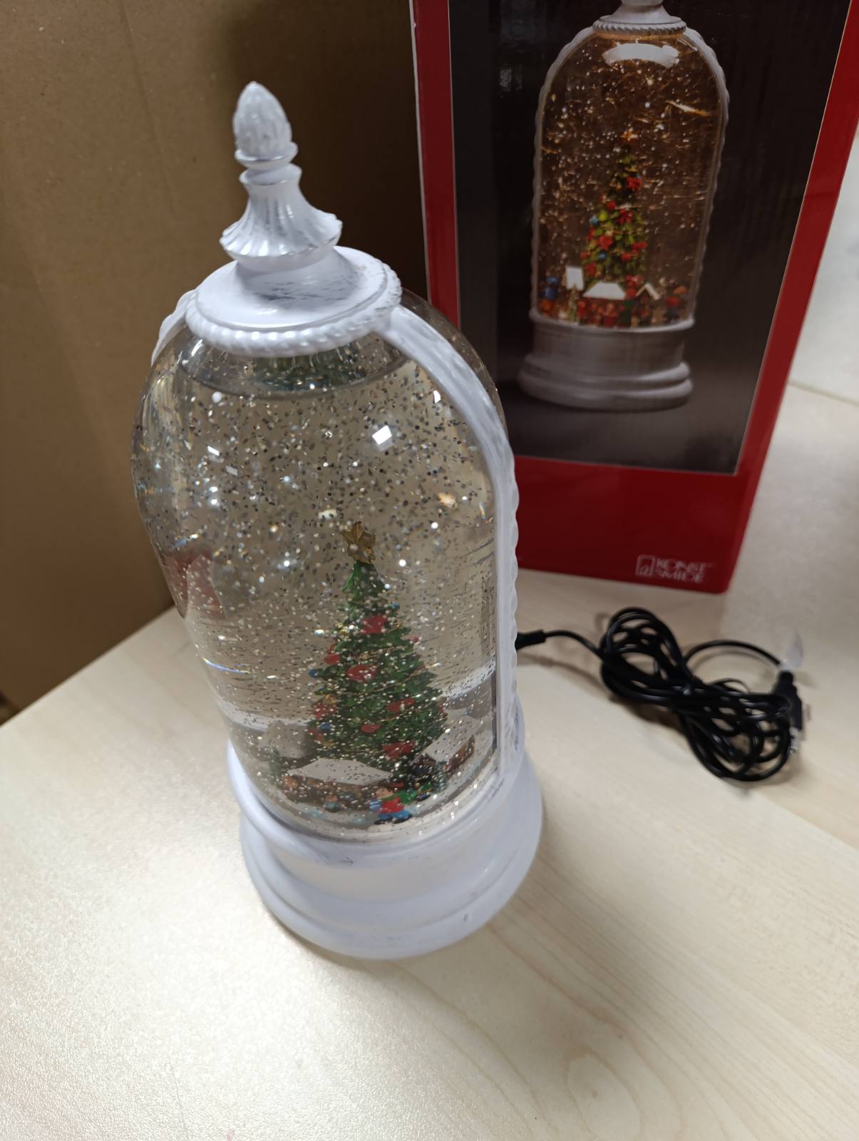 183133 - KONSTSMIDE Fener uji LED, 0.1W, i bardhë i ngrohtë, rrotullues, me çelës ndezje/fikjeje dhe kohëmatës 5 orësh, për ambiente të brendshme, bateri: 3 x C 1.5V (nuk përfshihet), modelo 4261-200, një madhësi
