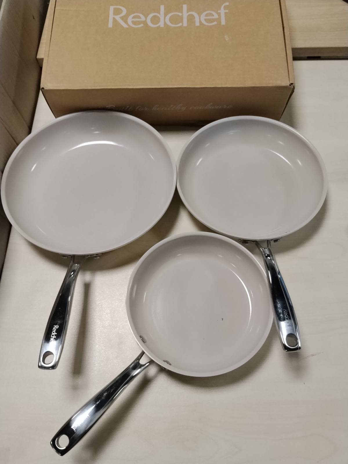 288284 - REDCHEF Set Tiganësh Qeramikë Jo-Ngjitës 20 24 28 cm, pa PTFE, pa PFAS, pa PFOA, të përputhshëm me induksionin, të sigurt për në furrë, të sigurt për në lavastovilje (bezhë)