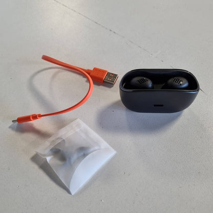 299145 - JBL WAVE BUDS 2 Kufje pa tel Bluetooth, anulim zhurme, kohë riprodhimi 40 orë, IP54, e zezë