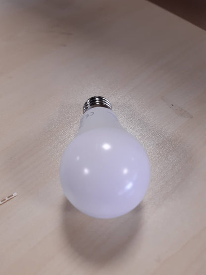 216883 -  OSRAM LED Star Classic – Llambë LED A60 për soket E27, formë dardhe, xham mat, 806 lumen, dritë e bardhë e ngrohtë (2700 K), zëvendësuese për llambat tradicionale 60 W, jo e rregullueshme (jo dimmable), paketë me 1 copë.