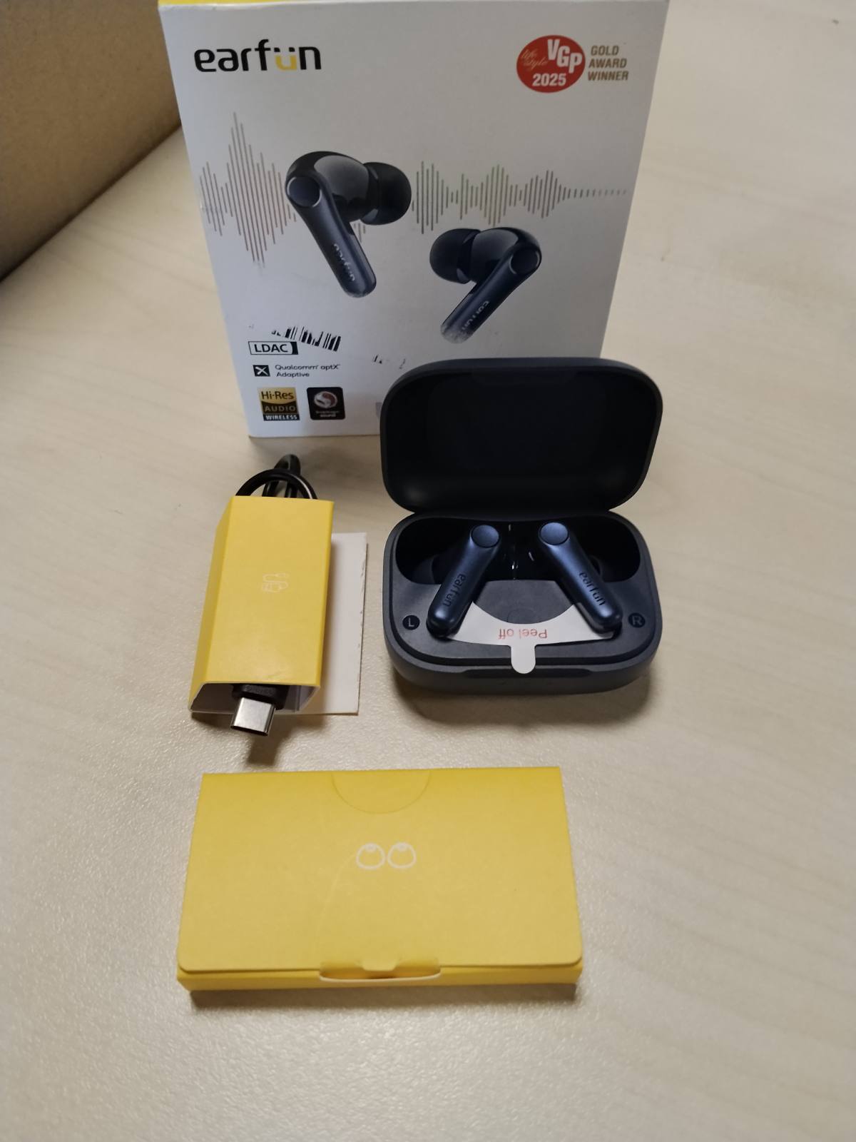 299118 - EARFUN Kufje Bluetooth Air Pro 4 me Anulim Adaptiv Hibrid të Zhurmës, aptX Lossless, Audio me Rezolucion të Lartë, LDAC, 6 Mikrofonë, Bateri 52 Orë, Bluetooth 5.4