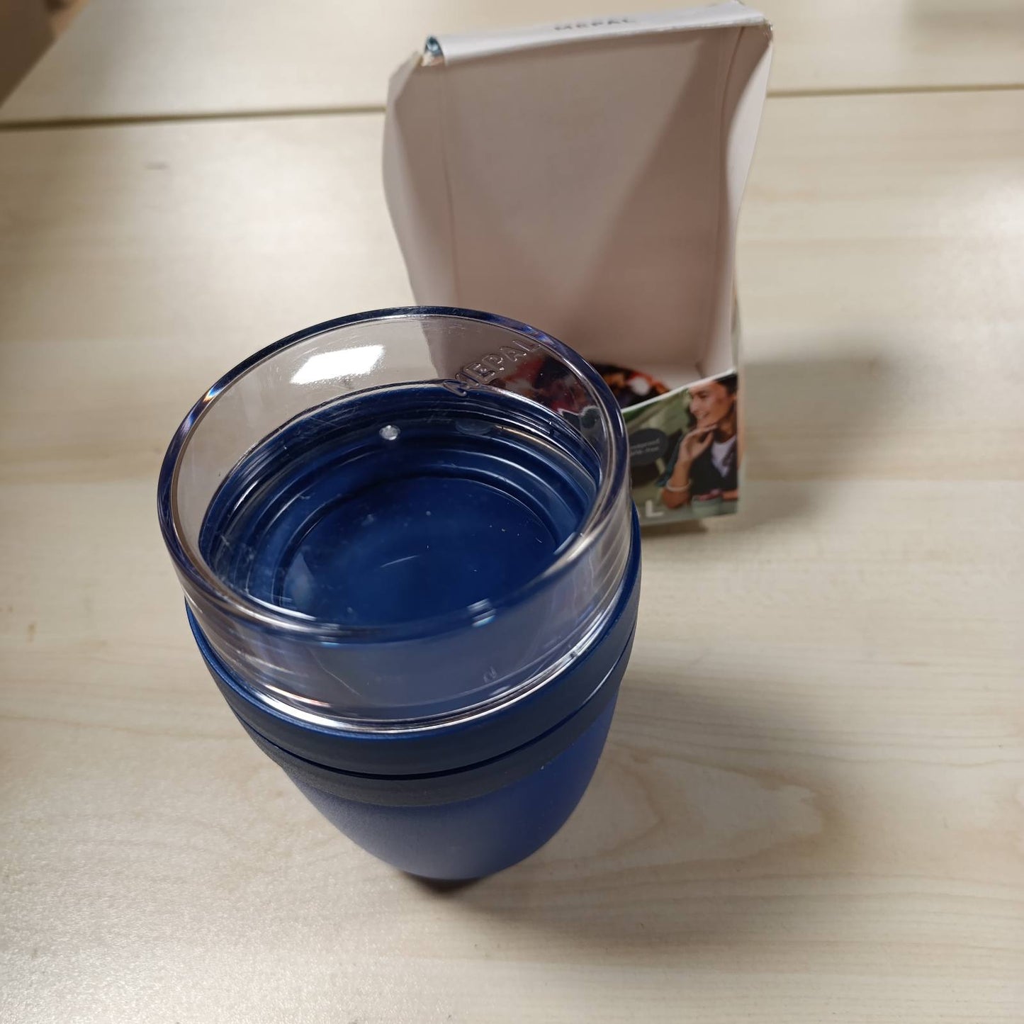 197132 - MEPAL Filxhani për Musli me Ndarje, Kapaciteti 500 ml + 200 ml, Material Plastik, i Përshtatshëm për Frigorifer, Mikrovalë dhe Lavastovilje - Blu e Ndezur